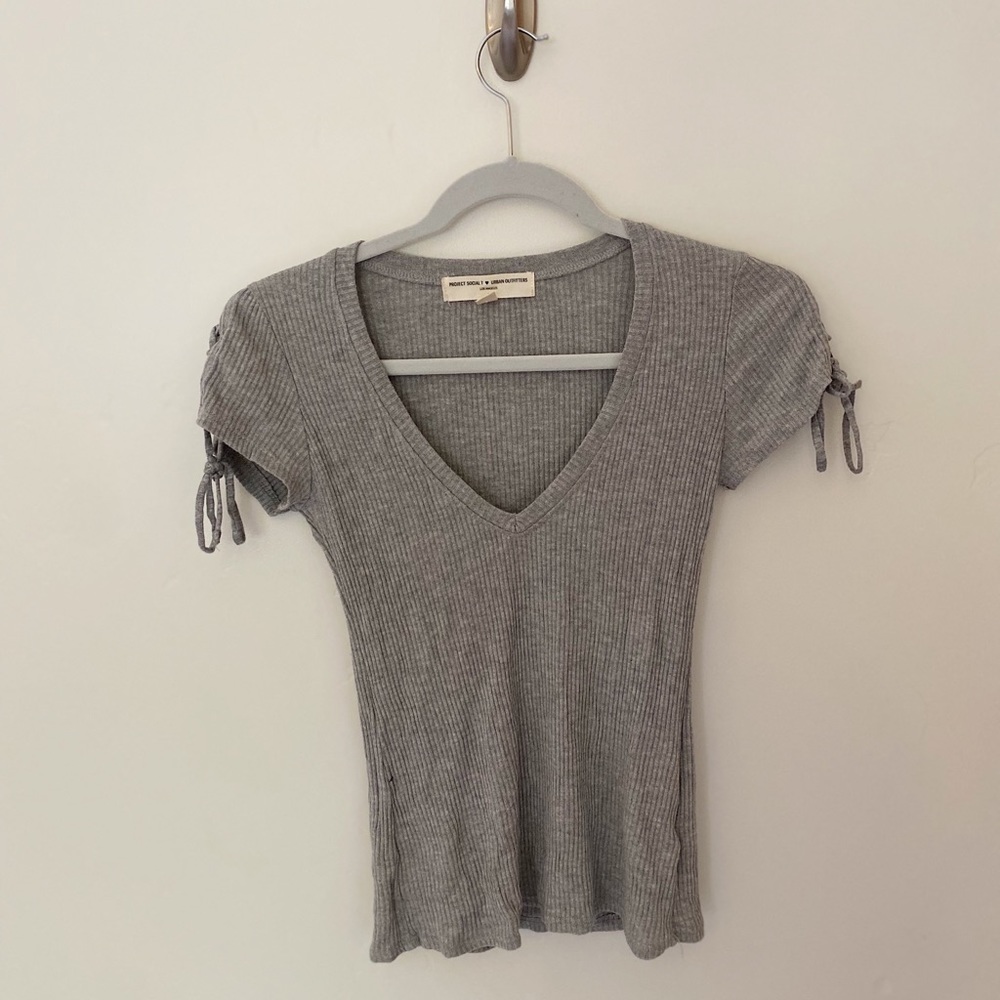 Comfy grey shirt🤍